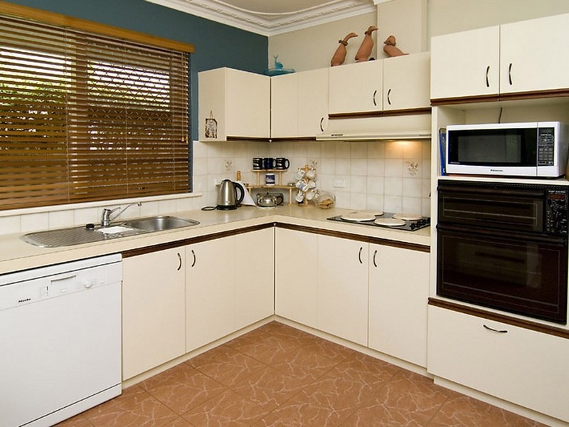 22 Windfield Street, Melville WA 6156