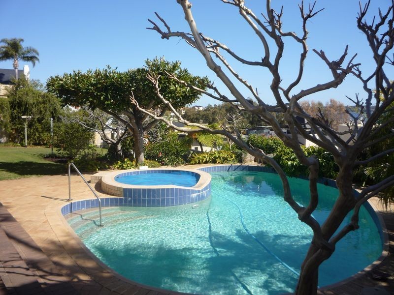 10 DUNCRAIG ROAD, Applecross WA 6153
