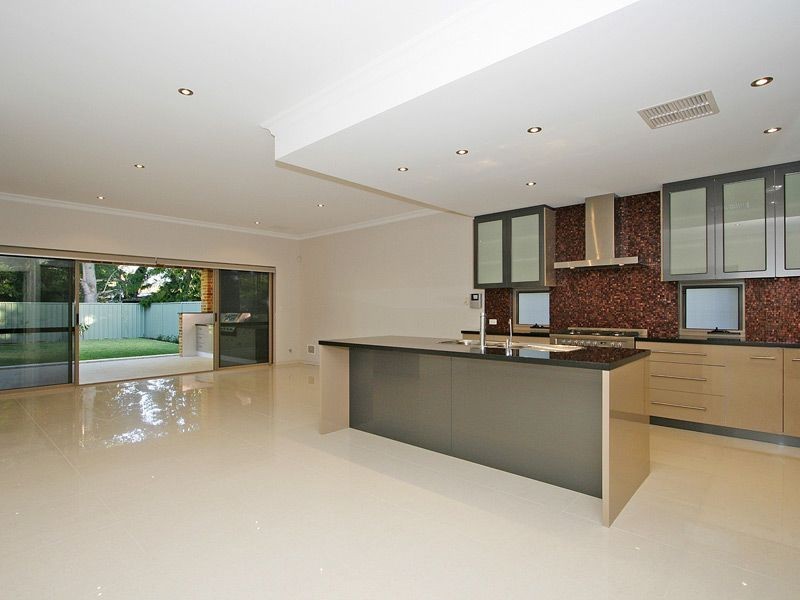 44A BOMBARD STREET, Mount Pleasant WA 6153