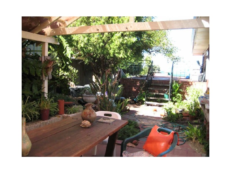 41 Money Road, Melville WA 6156