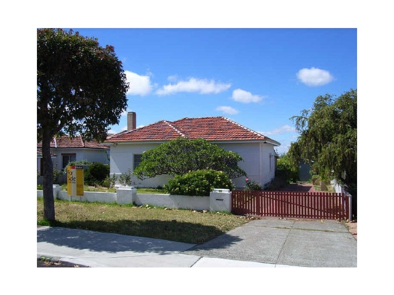26 Wrexham Street, Bicton WA 6157