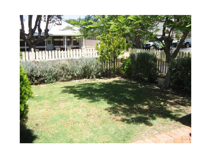 36A Holland Street, Fremantle WA 6160