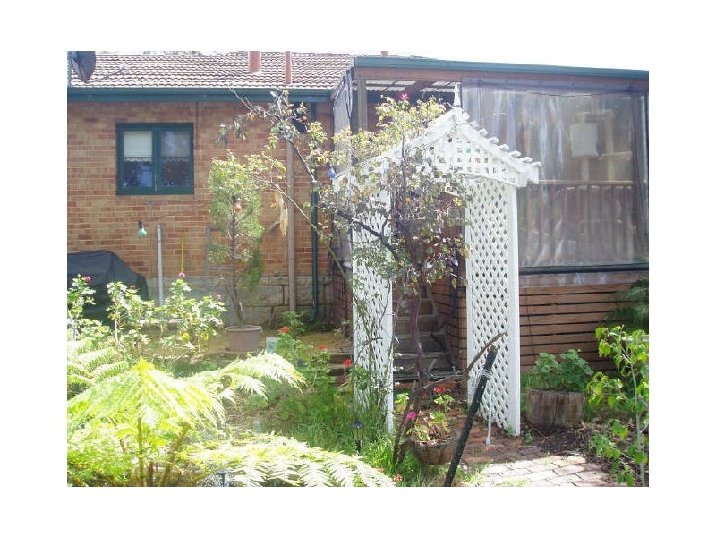 3 Redwood Crescent, Melville WA 6156