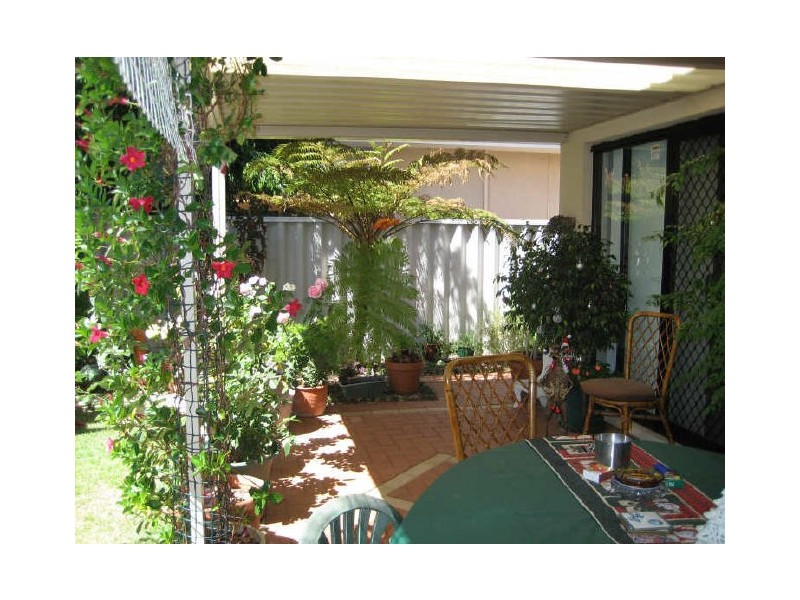 35A Newey Street, Rivervale WA 6103