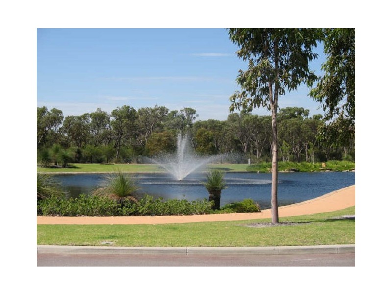 32 Freycinet Circuit, Aubin Grove WA 6164