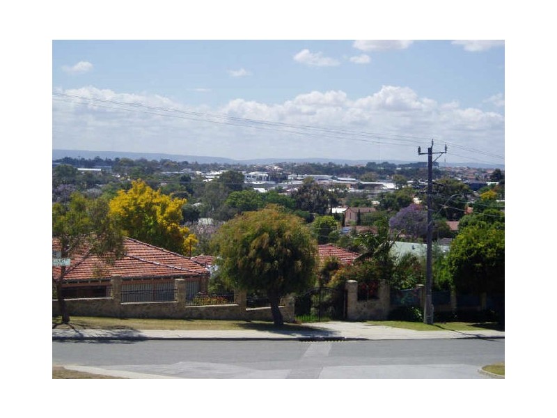 53 Williams Road, Melville WA 6156