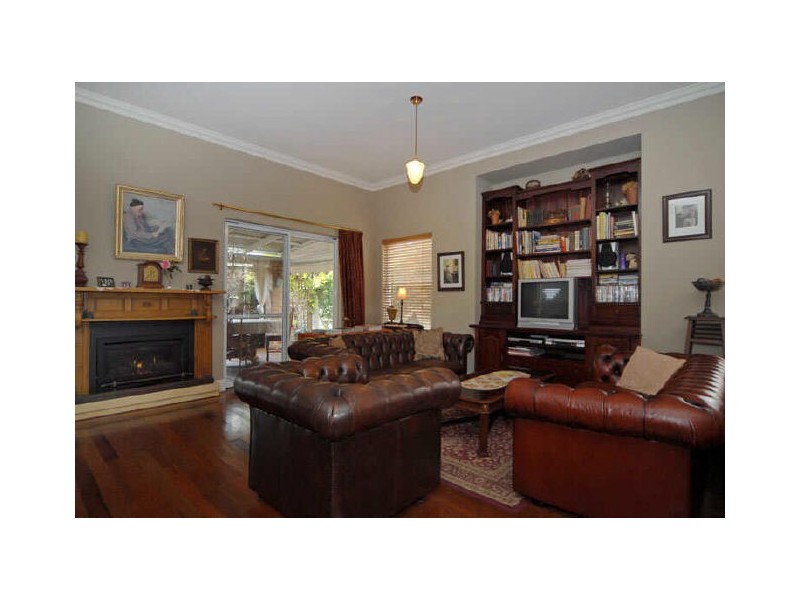 13 Clements Road, Booragoon WA 6154