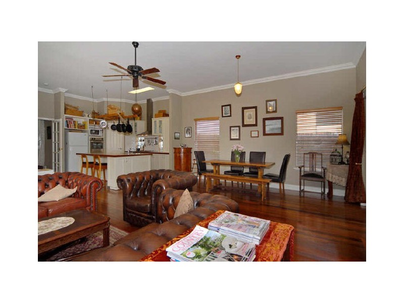 13 Clements Road, Booragoon WA 6154