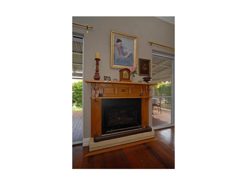 13 Clements Road, Booragoon WA 6154