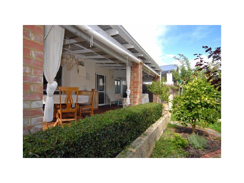 13 Clements Road, Booragoon WA 6154