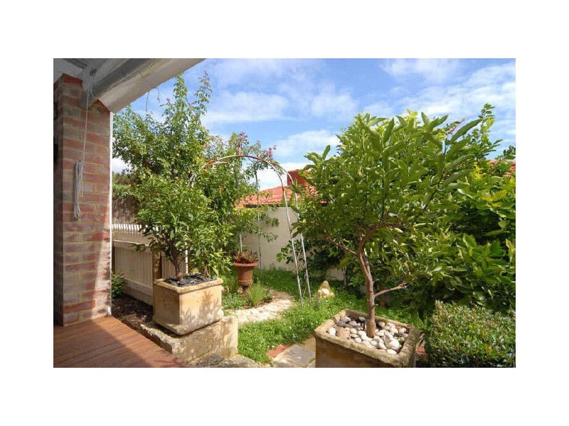 13 Clements Road, Booragoon WA 6154