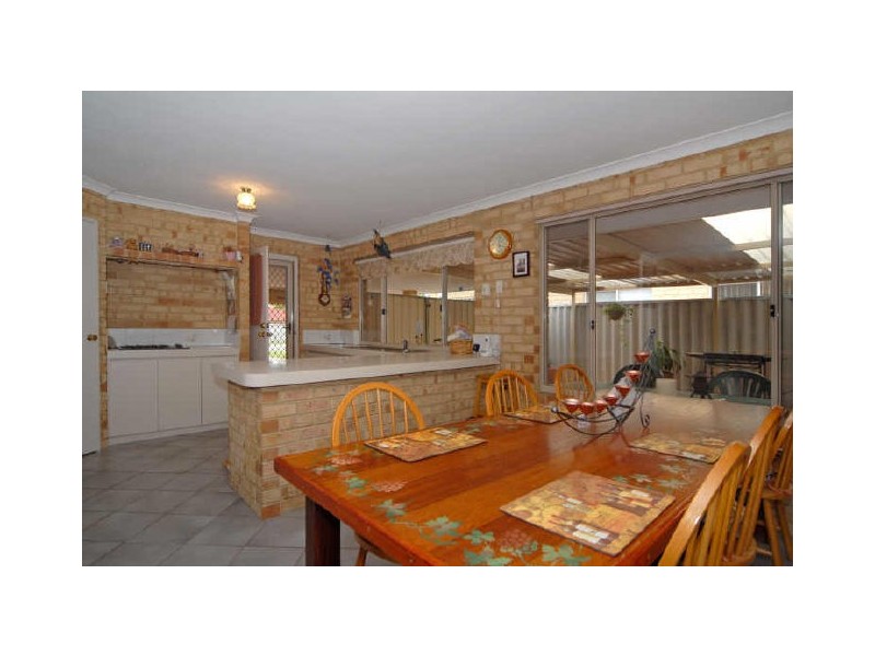 35 Garden Road, Spearwood WA 6163