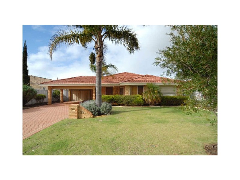 35 Garden Road, Spearwood WA 6163