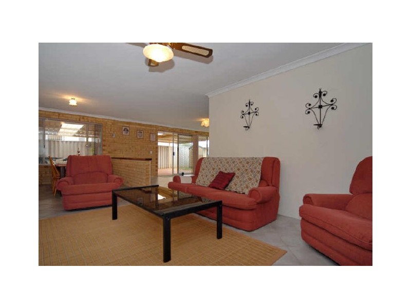 35 Garden Road, Spearwood WA 6163