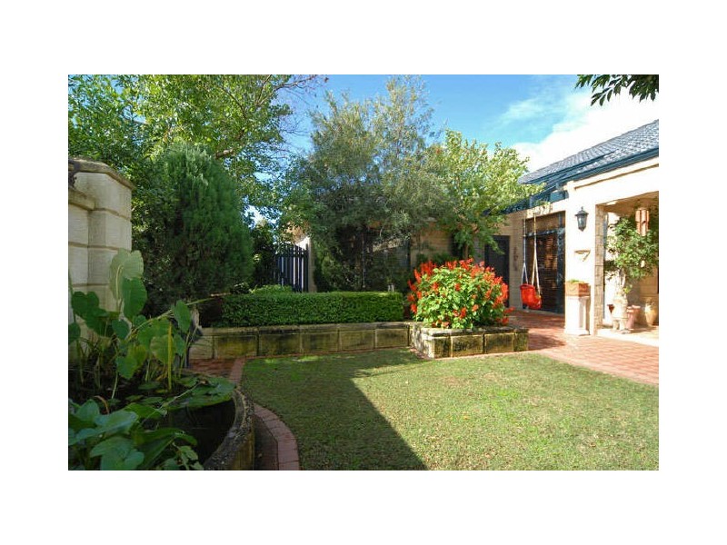 103 Peterborough Circle, Murdoch WA 6150