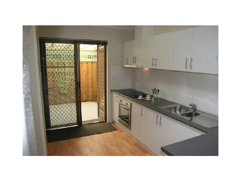 1/297 Preston Point Road, Bicton WA 6157