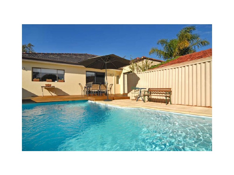 40 Strickland Road, Ardross WA 6153
