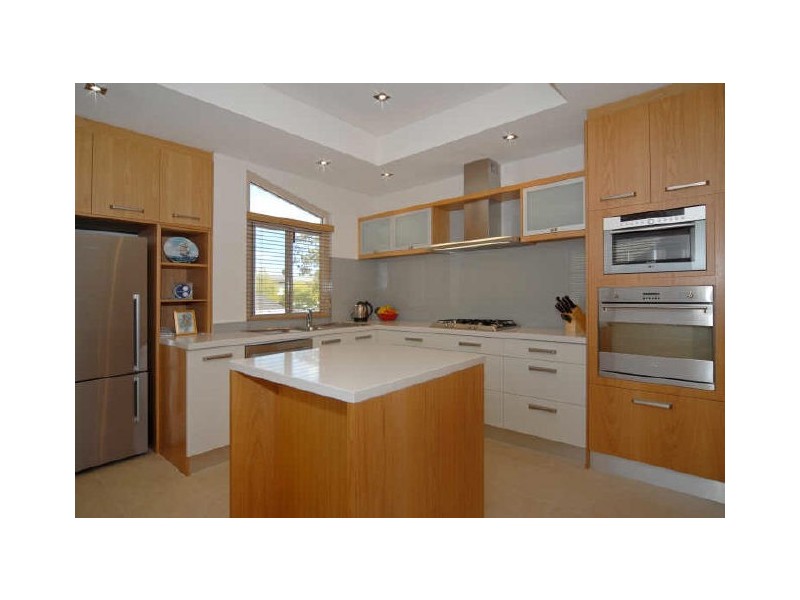 2/240 Burke Drive, Attadale WA 6156