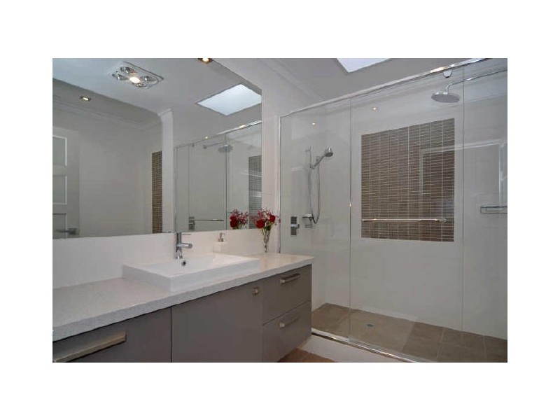 2/240 Burke Drive, Attadale WA 6156