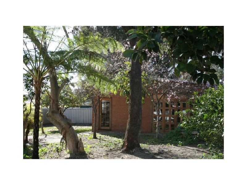 90 North Lake Road, Myaree WA 6154