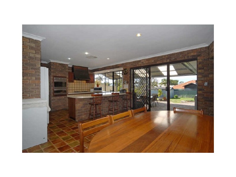 9 Davis Road, Attadale WA 6156