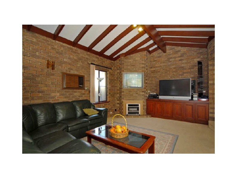 9 Davis Road, Attadale WA 6156