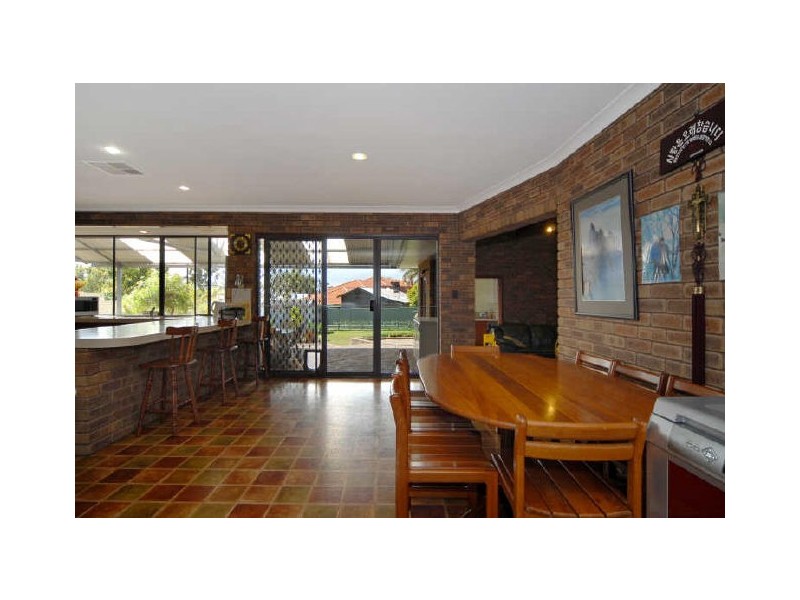 9 Davis Road, Attadale WA 6156