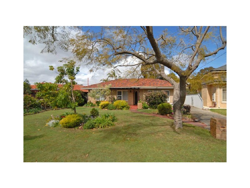 13 Morriet Street, Attadale WA 6156