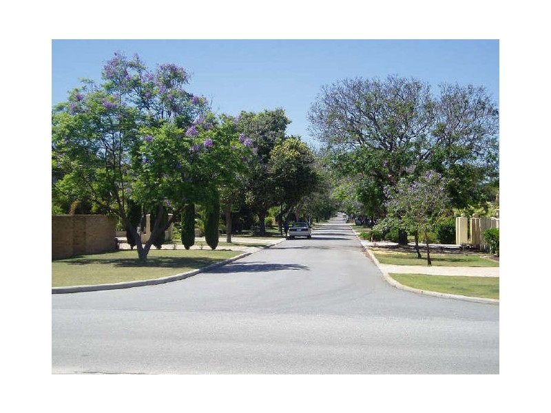 1/18 MacLeod Road, Applecross WA 6153
