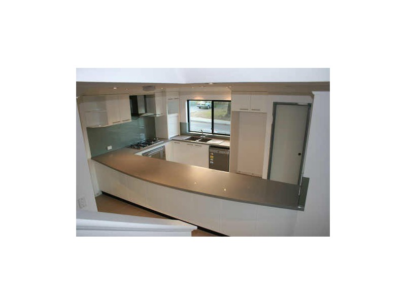 31 McCoy Street, Melville WA 6156