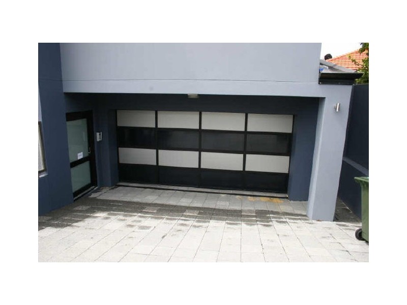 31 McCoy Street, Melville WA 6156