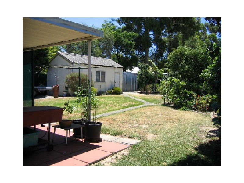 52 Garling Street, Willagee WA 6156