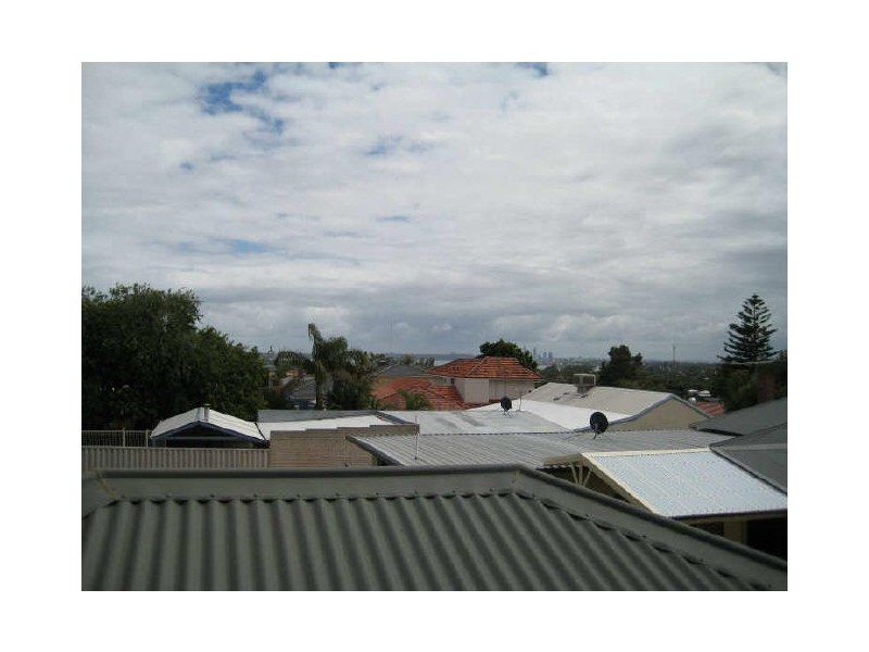 99A Rome Road, Melville WA 6156