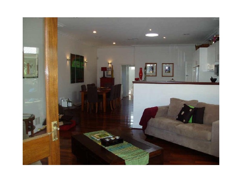 1 Galloway Street, Attadale WA 6156