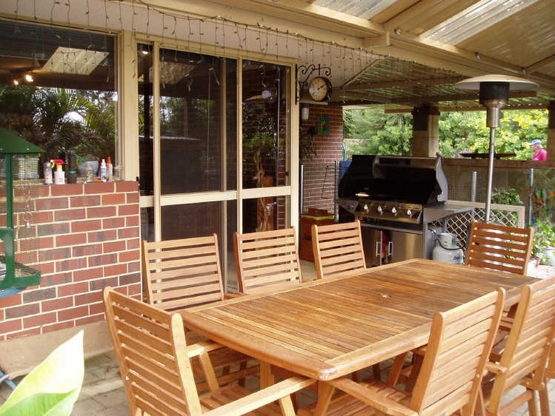 10 Thatched Court, Bibra Lake WA 6163