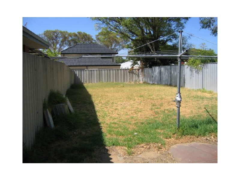 7 Montgomery Street, Beaconsfield WA 6162