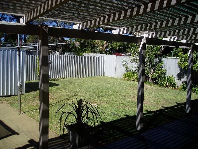 1B Bellairs Road, Kardinya WA 6163