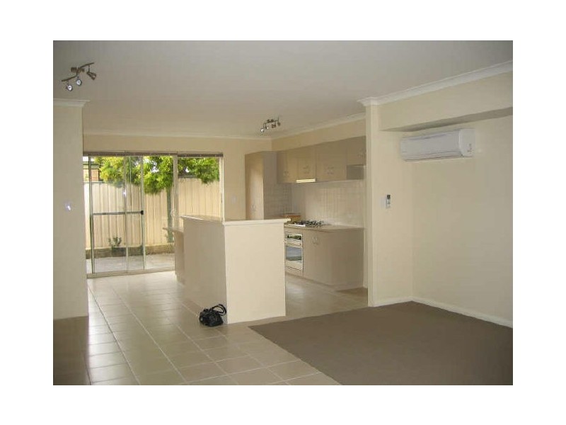 4/22 Point Walter Road, Bicton WA 6157