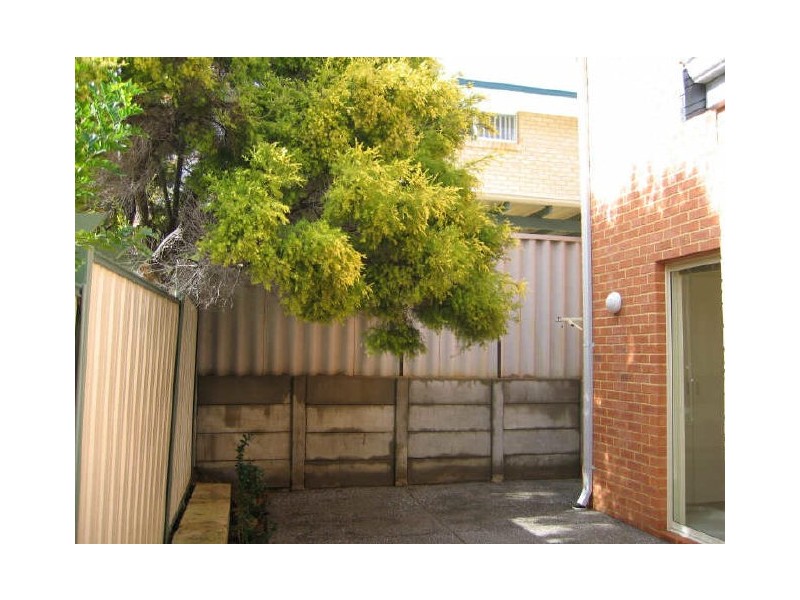 4/22 Point Walter Road, Bicton WA 6157