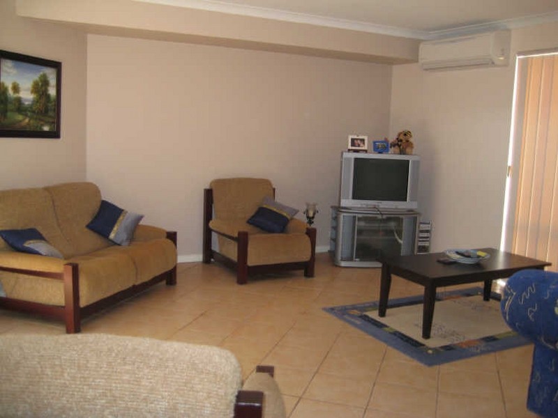 2/33 Harfoot Street, Willagee WA 6156