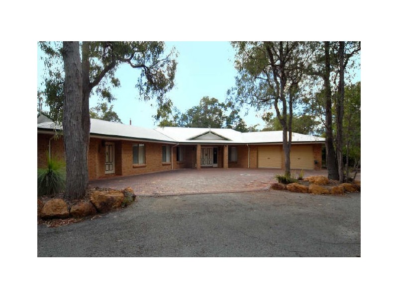 186 Mitchell Road, Bickley WA 6076