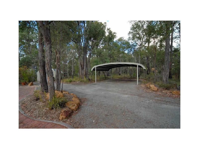 186 Mitchell Road, Bickley WA 6076