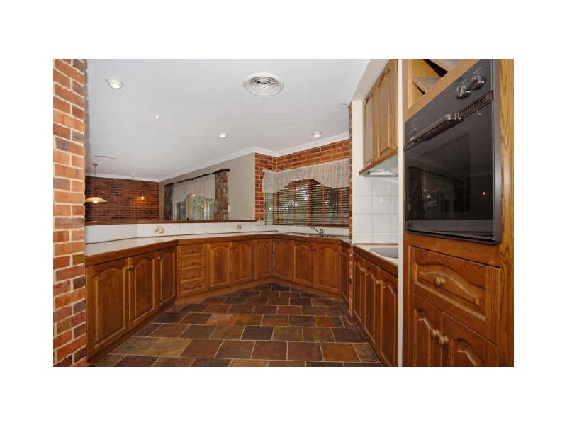 186 Mitchell Road, Bickley WA 6076