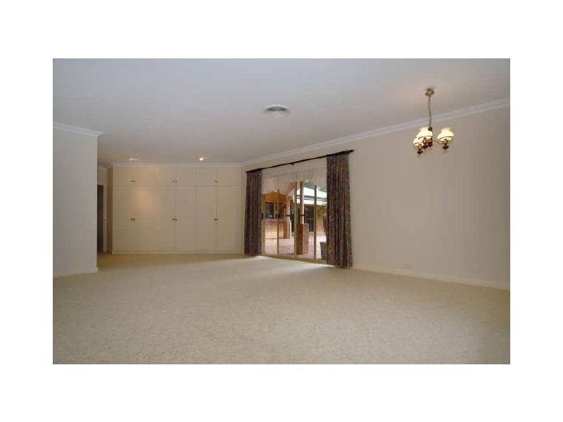 186 Mitchell Road, Bickley WA 6076