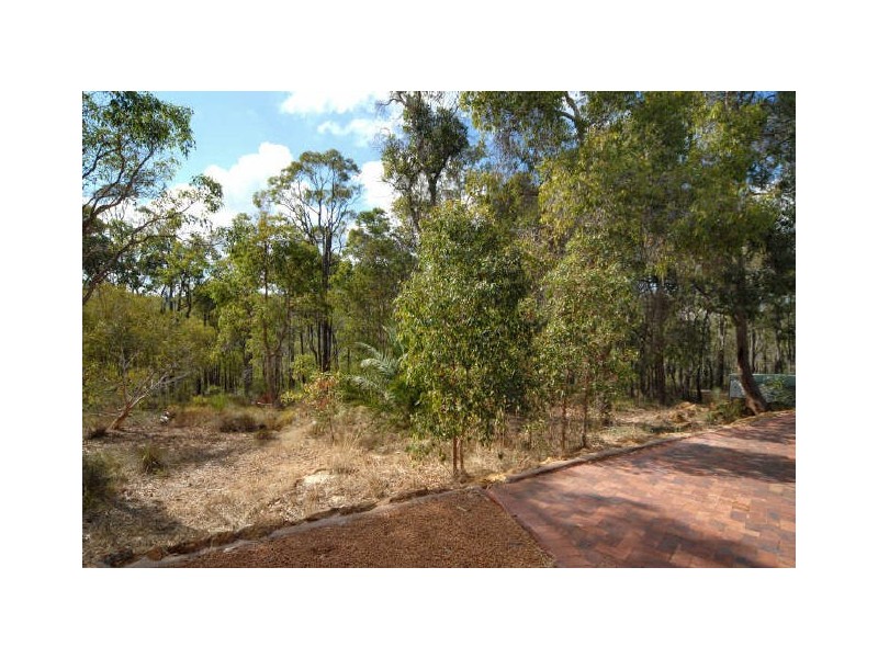 186 Mitchell Road, Bickley WA 6076