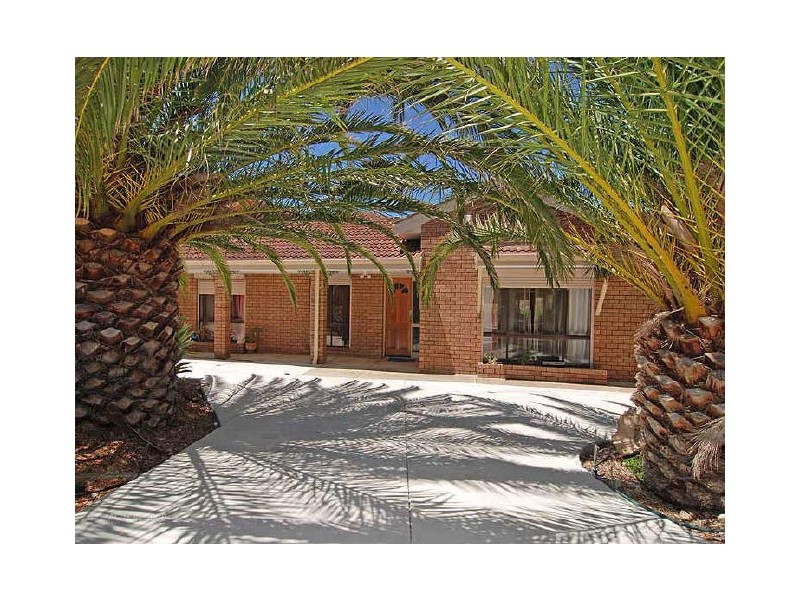 3 Strickland Court, Coogee WA 6166