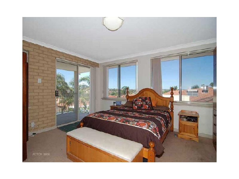 3 Strickland Court, Coogee WA 6166