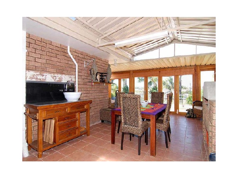 3 Strickland Court, Coogee WA 6166