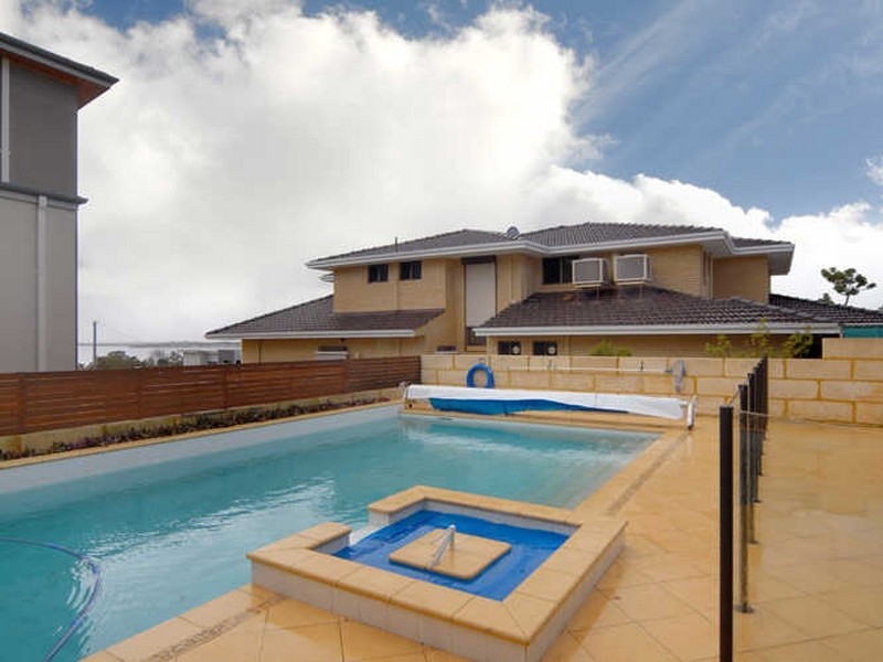 29 Roberts Road, Attadale WA 6156