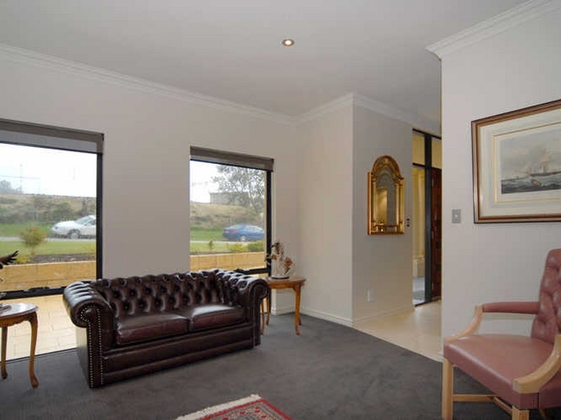 29 Roberts Road, Attadale WA 6156